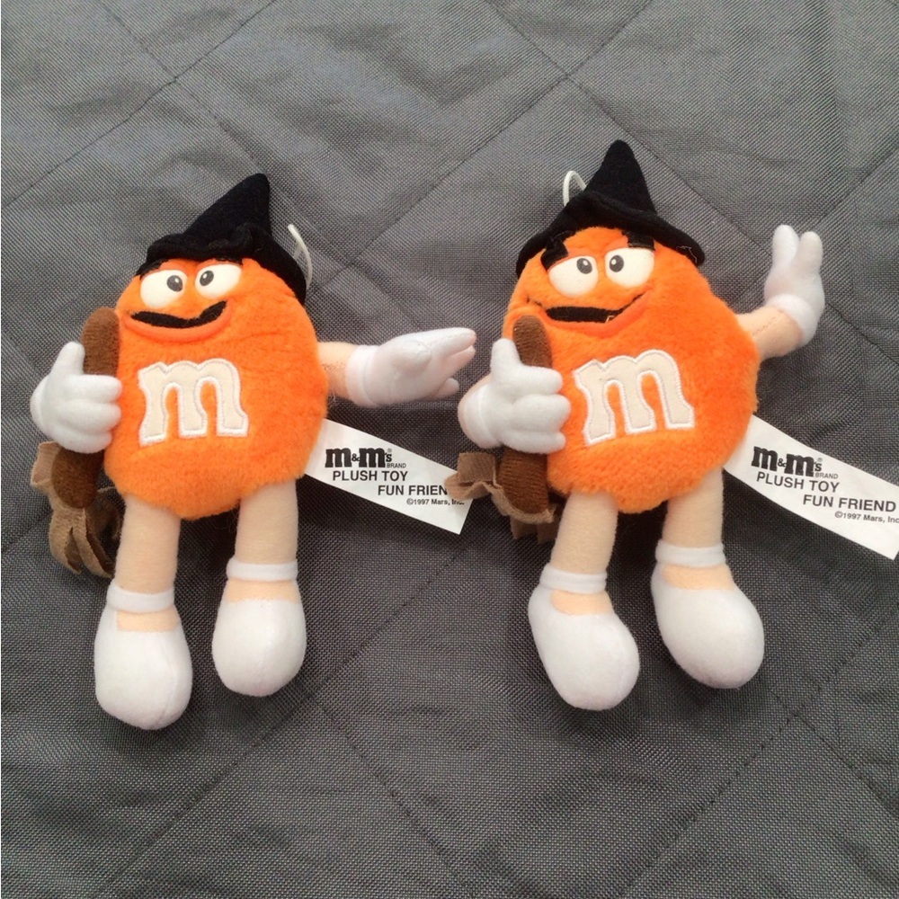 1997 Orange Halloween Fun Friend M & M’s